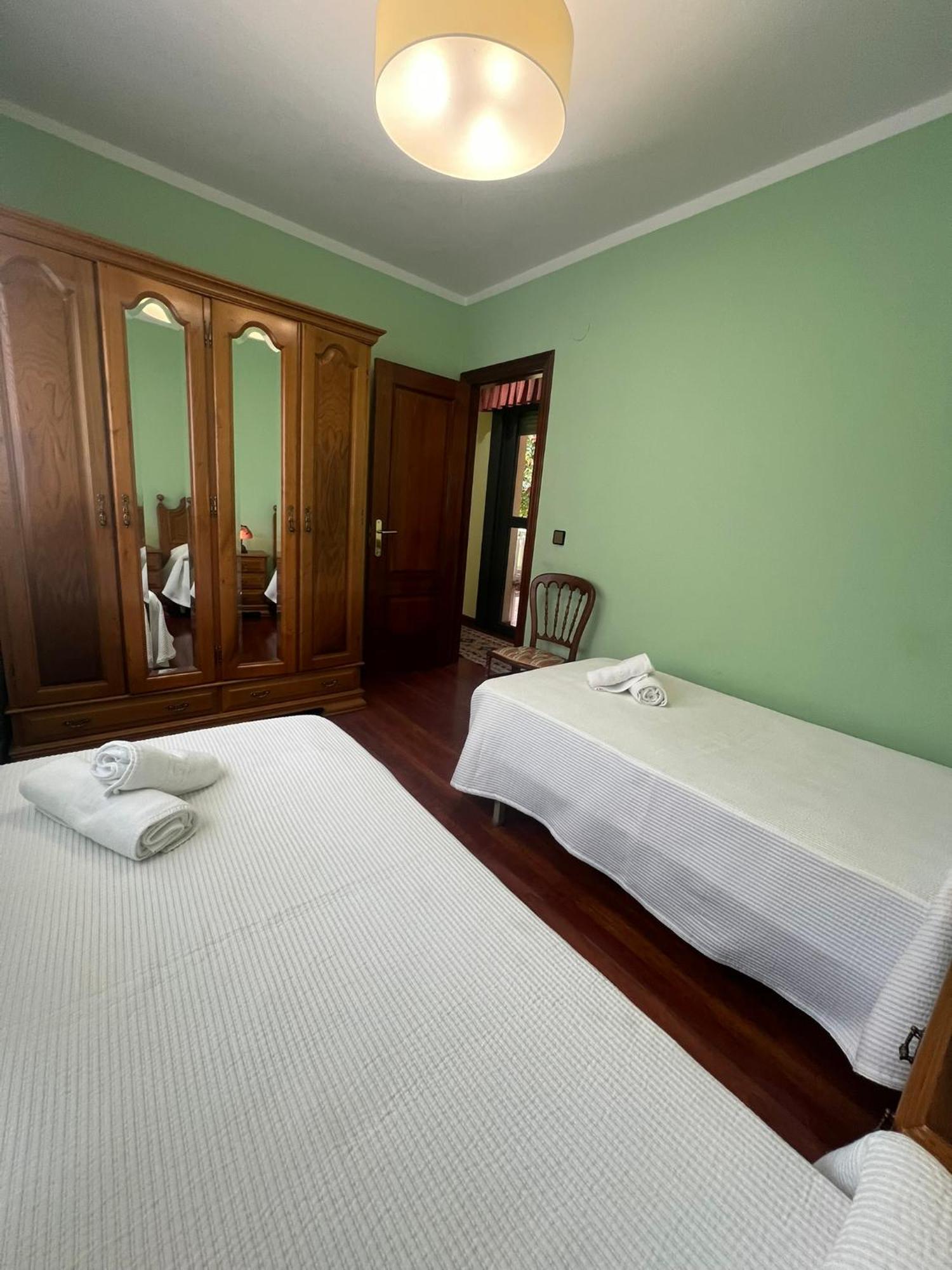 Gestiona2R- Casa Grande En El Centro De Llanesヴィラ エクステリア 写真